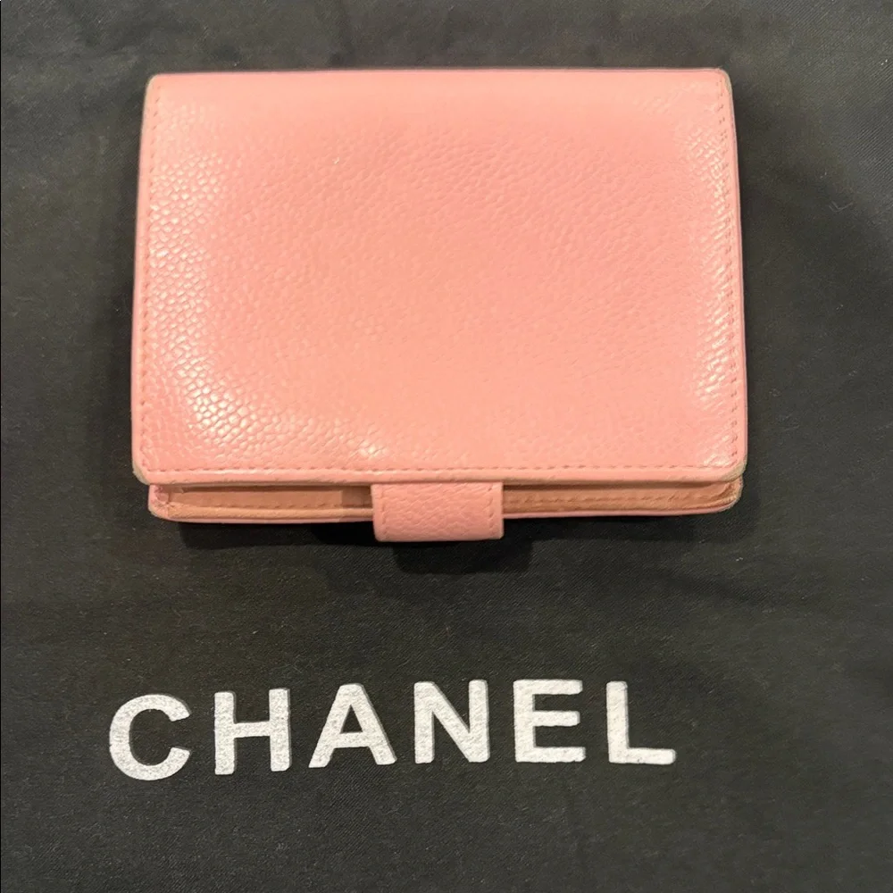 Chanel Blush Pink Leather Wallet - Picture 2 of 13